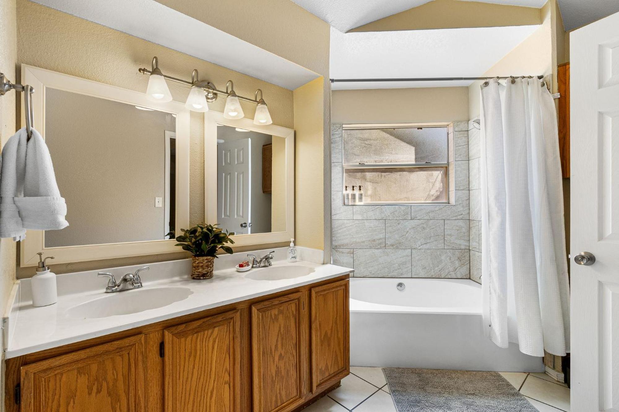 Villa Peaceful West: 4Br Dusk Haven El Paso Exterior foto